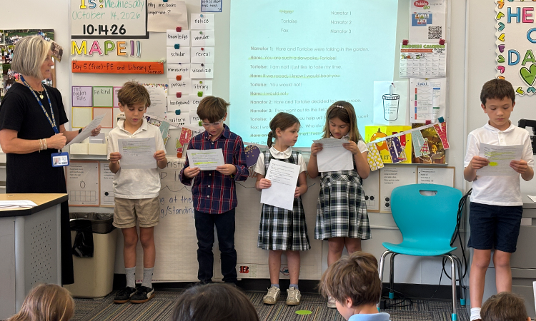 Readers-theatre-before-the-Aronoff
